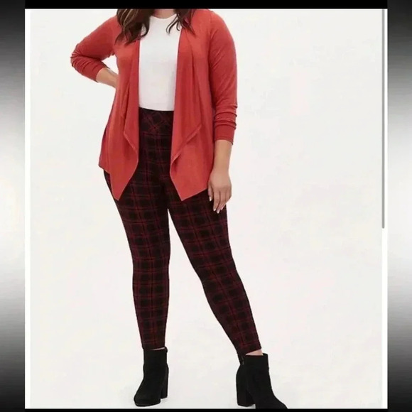 Torrid Studio Slim Fit High Rise Pixie Pant Red Plaid 0R - Picture 1 of 6